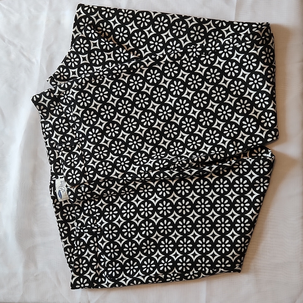 Old Navy The Diva black and white pants